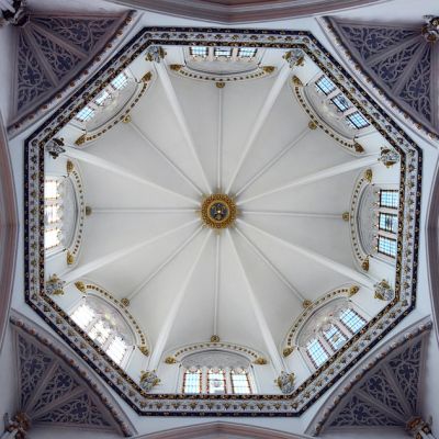 The 'Iglesia de la Purissima Xiqueta' (Immaculate Conception) Cathedral in the town of Benissa, Spain : DenisDoukhan Via Pixabay